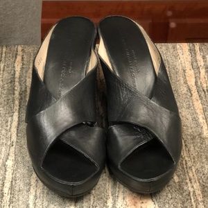 Attilio Giusti Leombruni Black Leather Wedge 37/7
